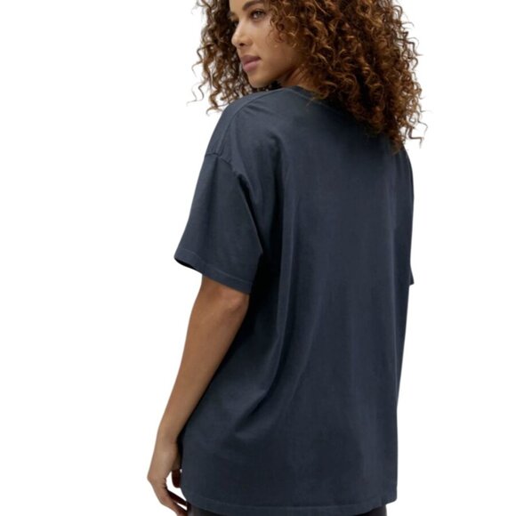 Daydreamer Size Large Tina Turner Graphic Oversized Tee NWT - Picture 2 of 7